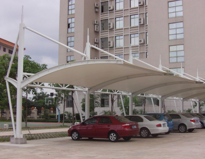 合肥膜結(jié)構(gòu)車棚廠家PTFE膜材什么特點？